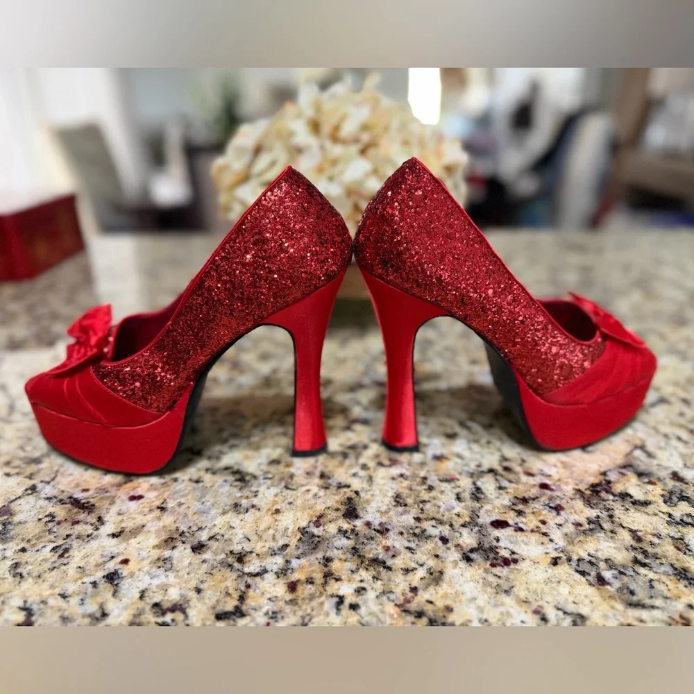 Bordello Pleaser Red Glitter Bow Platform Pumps Dorothy Wizard of Oz Size 8